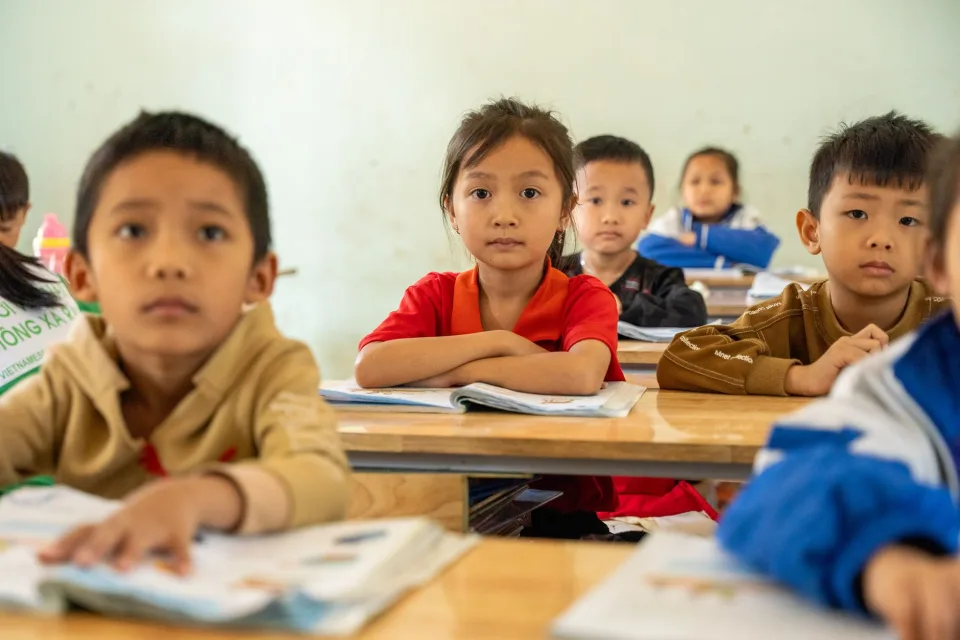 Bé sợ môn toán, làm bài chậm — học kèm từng bước — sau